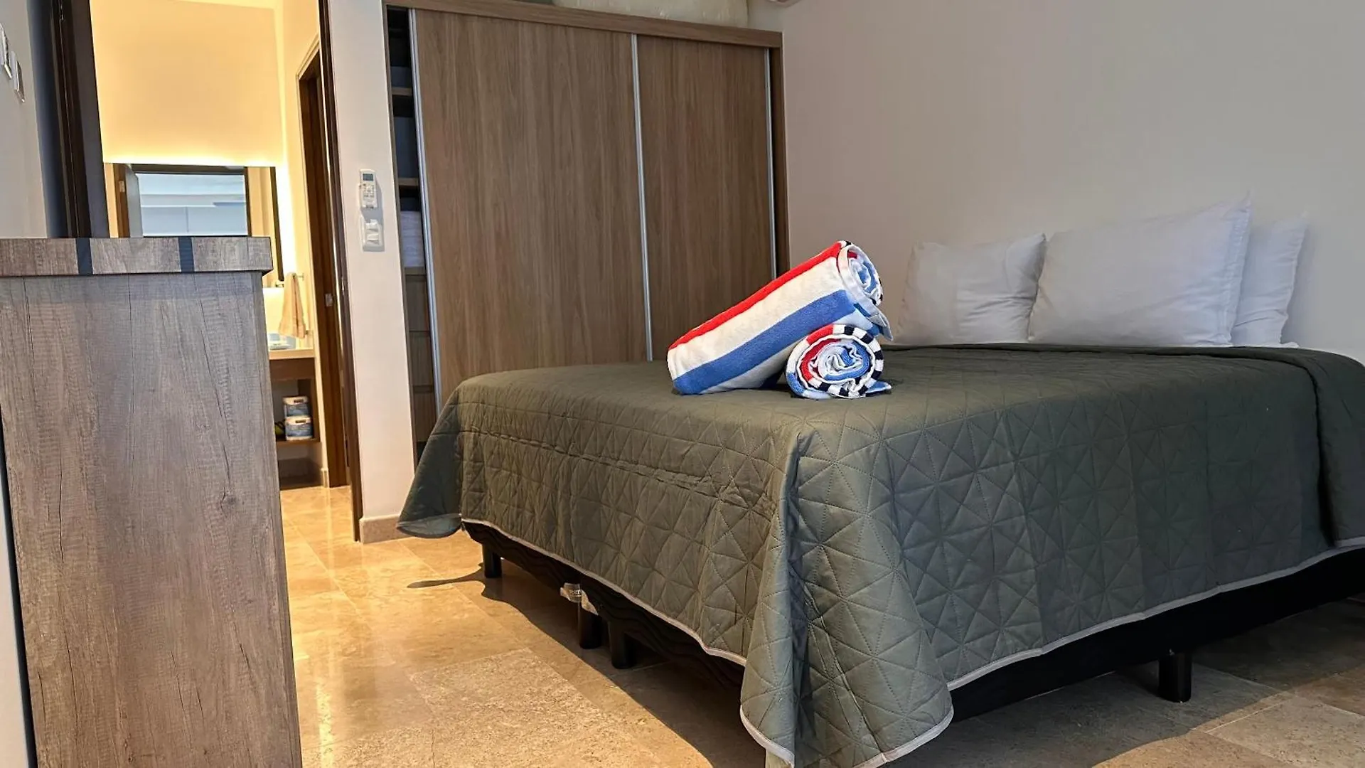 Ipana Luxury Apartments Playa del Carmen Mexico
